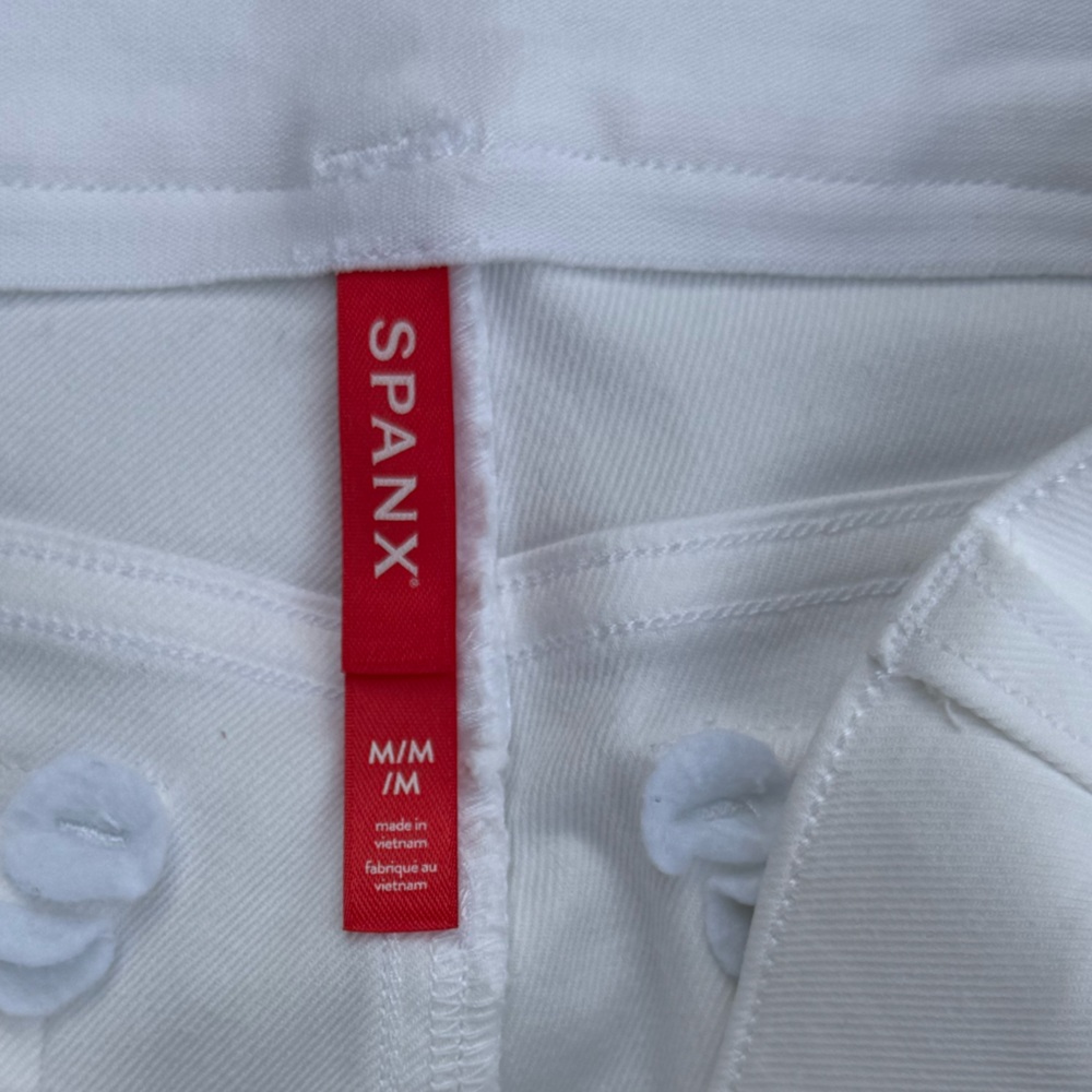 Spanx stretch twill pull-on wide leg cropped pants - size M - Picture 2 of 4